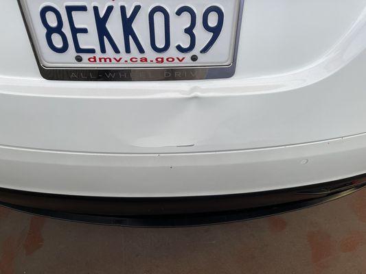 2018 Tesla Model X 75D: Rear End Damage, was not mentioned on the ad, and carfax showed a clean record accident-free