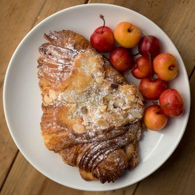 Almond croissant  @eatingmywayaroundla #eatingmywayaroundla