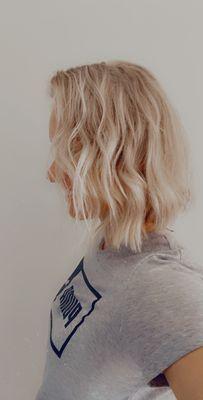 Lob haircut with blonde highlights