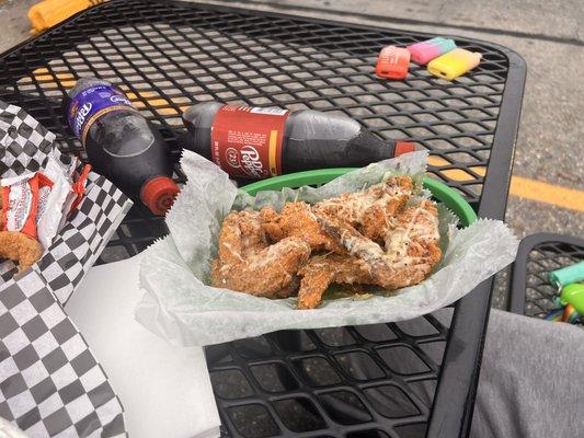 Garlic parm/lemon pepper wings