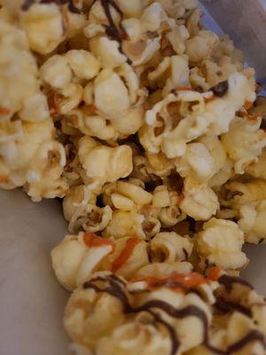 White Chocolate Popcorn