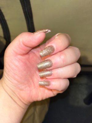 Gold glitter gel x nails