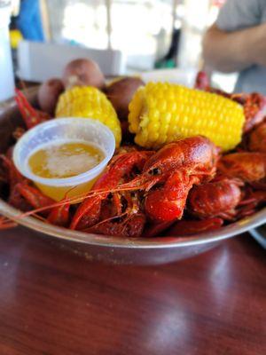 Crawfish with tossed Garlic Sauce