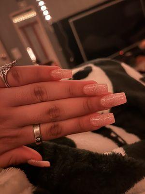 nails