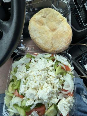 Greek salad with pita bread