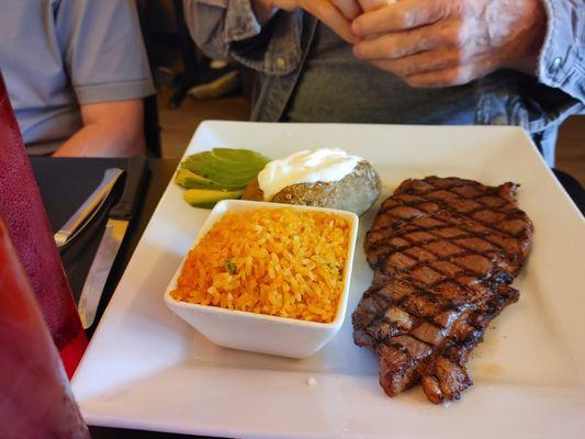 I know. It looks great. But medium rare is not the medium well that was ordered. Too expensive a meal to end up disappointed.