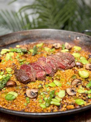 DAD'S FAVORITE PAELLA | beef boneless chuck steak, green asparagus, crimini mushrooms, peas, fava beans
*Available June 14-16