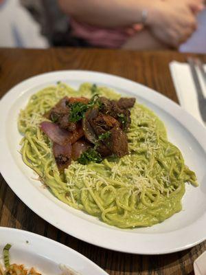 Basil & spinach pasta w steak