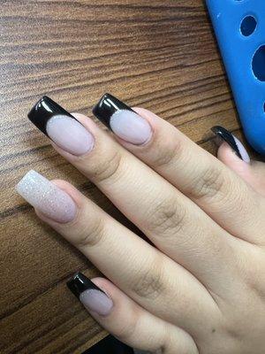 nails