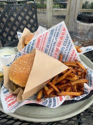 Bacon Cheeseburger   Hand - Cut Fries