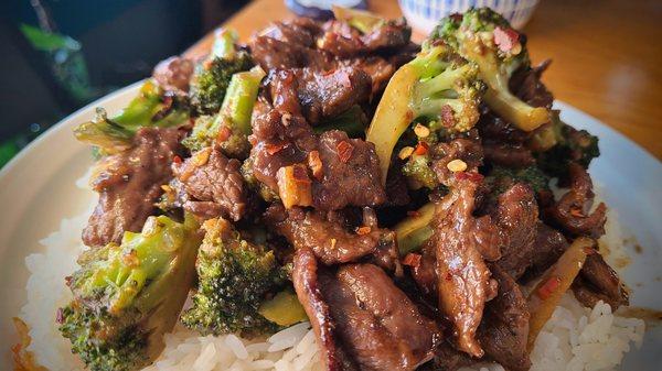 Spicy Beef & Broccoli