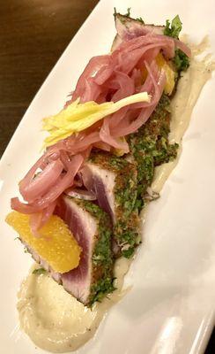 Atun (rare herb crusted tuna, pickled onion, orange, boquerone aioli) ~ highly recommended