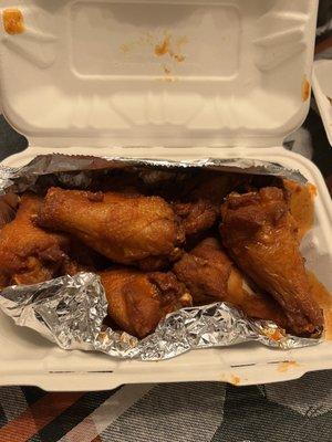 Medium wings