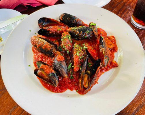 Mussels marinara