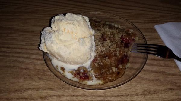 Warm cherry crumble pie ala'mode.