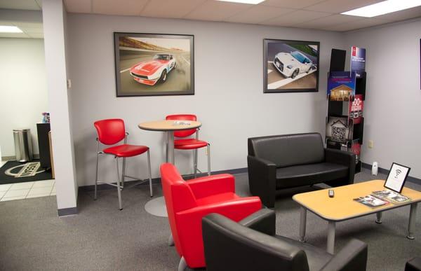 Superior Nissan - Customer Lounge