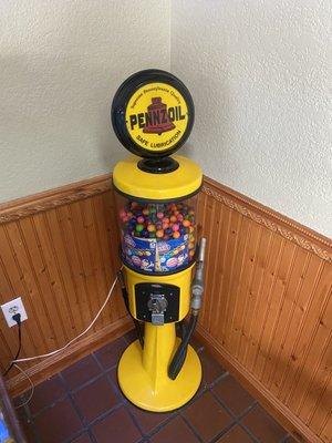 Gum ball machine