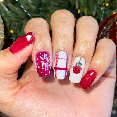 Beautiful nails for a beautiful you! Find us at: 2053 River Road Eugene, OR 97404. Phone: (541) 689 4168