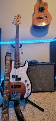 White pearl pickguard on Fender Ultra P Bass, handcrafted by WD Music.