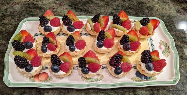 Berry tartlets dessert