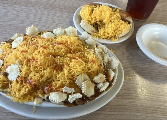 Three way with hot sauce and oyster crackers and cheese coney w everything.