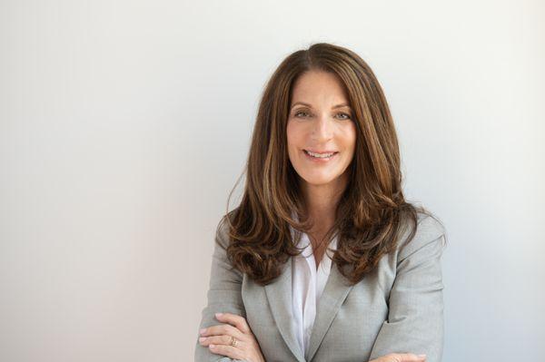 Renée White, Broker Assoicate