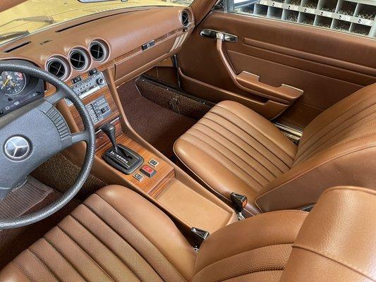 1977 Mercedes 450SL interior repair