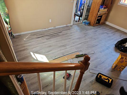 Adding new floor panels flooring