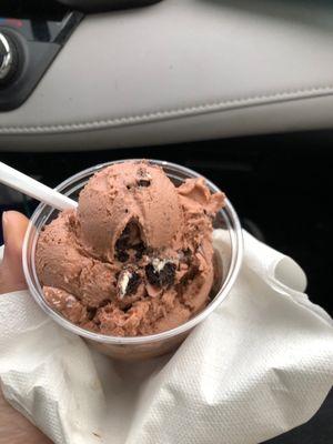 Vegan chocolate Oreo