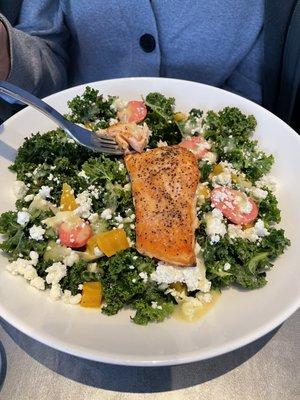 Kale and beet salad with salmon