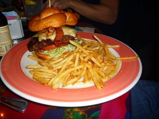 Guacamole Burger. The fries look deceivingly decent here, do not be fooled, they are crunchy and dry.