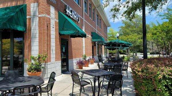 Outdoor Dining Area