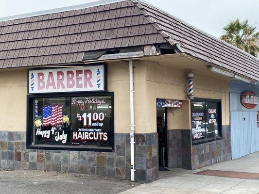 Beachcomber Barber Shop