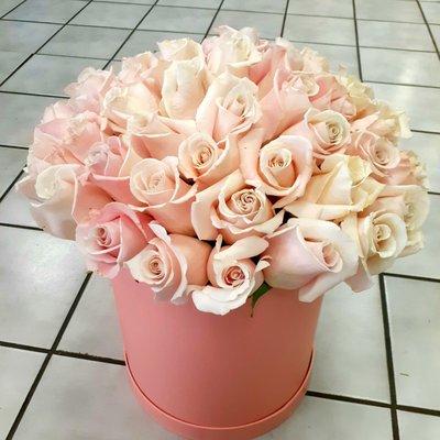 Pink rose box by West Hollywood Florist