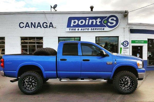 Dodge rocking new Motometal 985 Breakouts wrapped with new Falken MT's! Turned out Awesome!