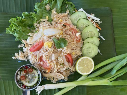 Thai fried rice with chicken