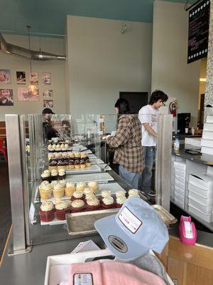 Cupcake counter