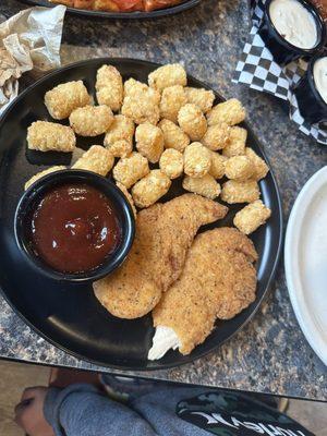 Kids chicken fingers were so good.