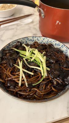 Black Bean Noodle