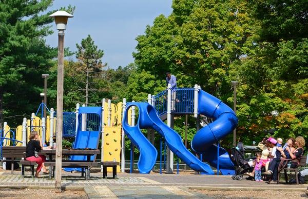 Excellent play area for young children. Parents arrive early in the morning awaiting the sun to dry early morning dew on slides.