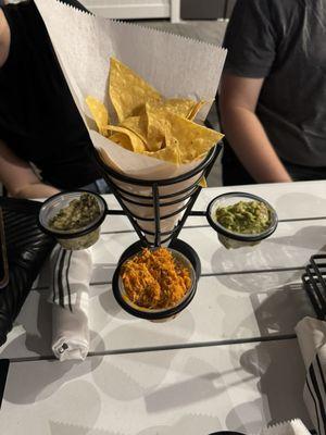 Dip Trio