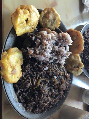 Fried pork, spicy coleslaw, fried plantains. Yummmm!