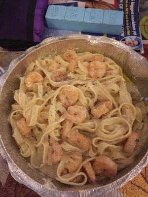 Fettacino Alfredo w/Shrimp: Very good! But don't wait to eat it - it separates badly. Large portion of shrimp tastes fantastic!