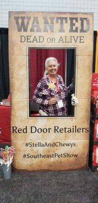 Get extra special deals and products through our red door status with Stella and Chewys