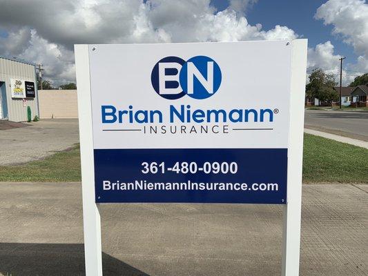 Brian Niemann Insurance exterior signage