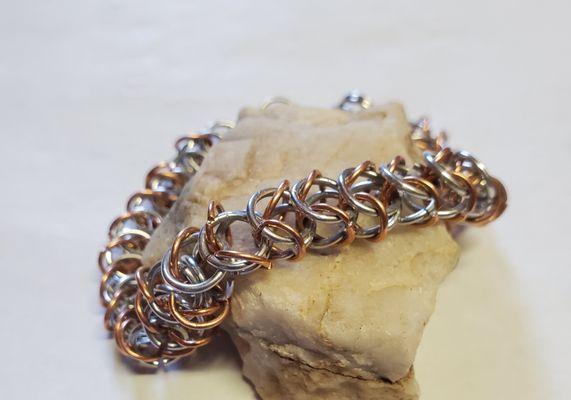 Stainless steel and bare copper chainmaille bracelet