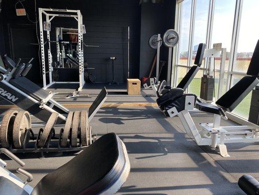 Photo of our deadlifting platform