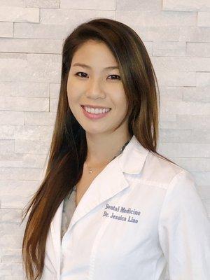 Dr. Liao graduated from University of Pittsburgh school of Dental Medicine and attended University of Columbia for dental implant training.