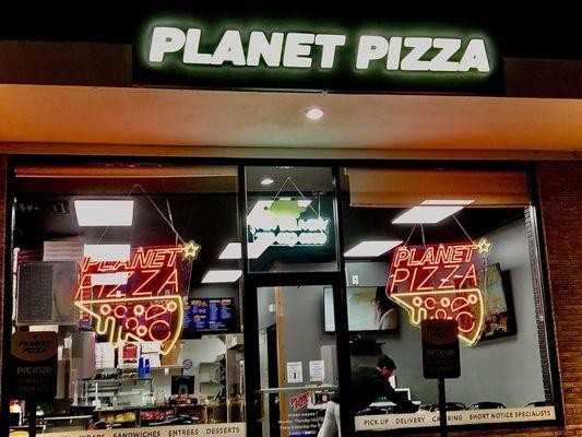 planet pizza