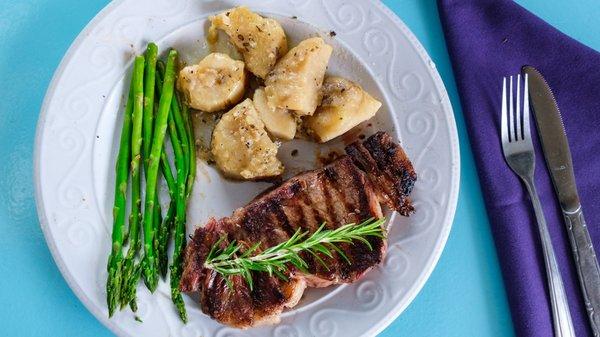 Rib Eye Steak
8oz $24.95 
16oz $44.95